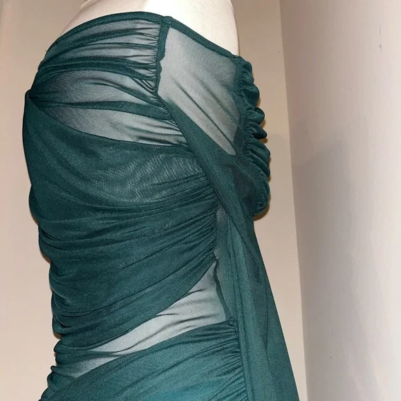 ASOS Emerald Long Sleeve Off-Shoulder Dress - Picture 10 of 11